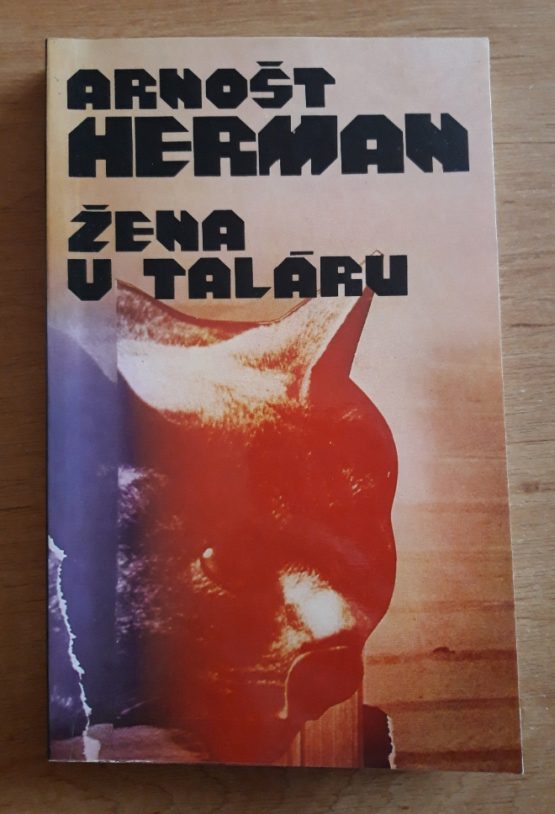Žena v taláru