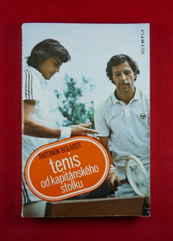 Tenis od kapitánského stolku