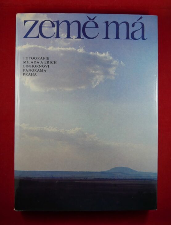 Země má