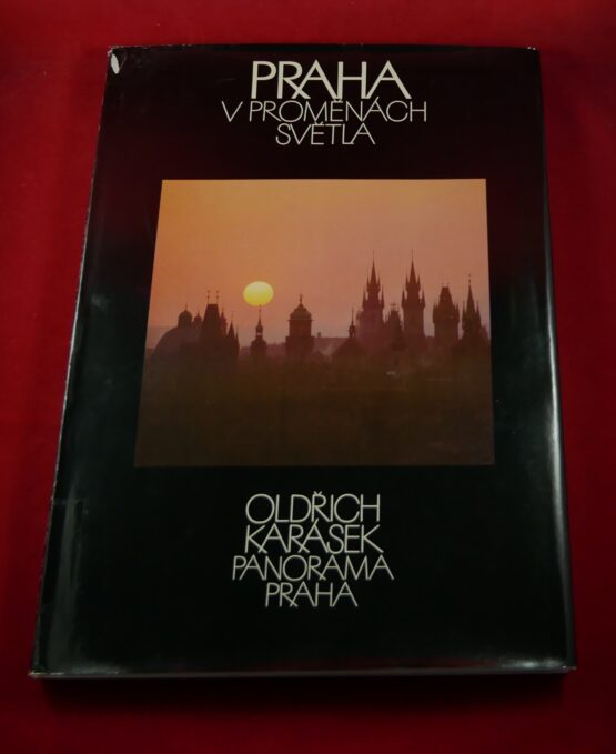 Praha v proměnách světla